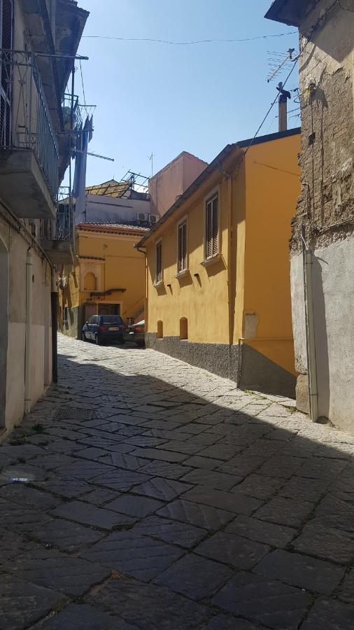Janara - Santa Sofia Appartement Benevento Kamer foto
